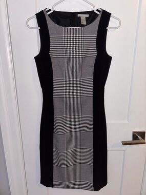 H&M Black and White Plaid Sheath Dress - Classic Professional Style